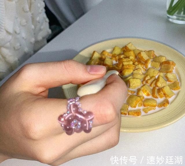 贝壳帽|大肠发圈、鲨鱼夹又过时了?这4款神仙好物才是真洋气