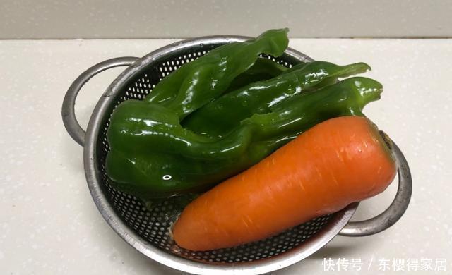 老公喜欢吃的菜,青椒和肉这样炒,天天吃也不会腻