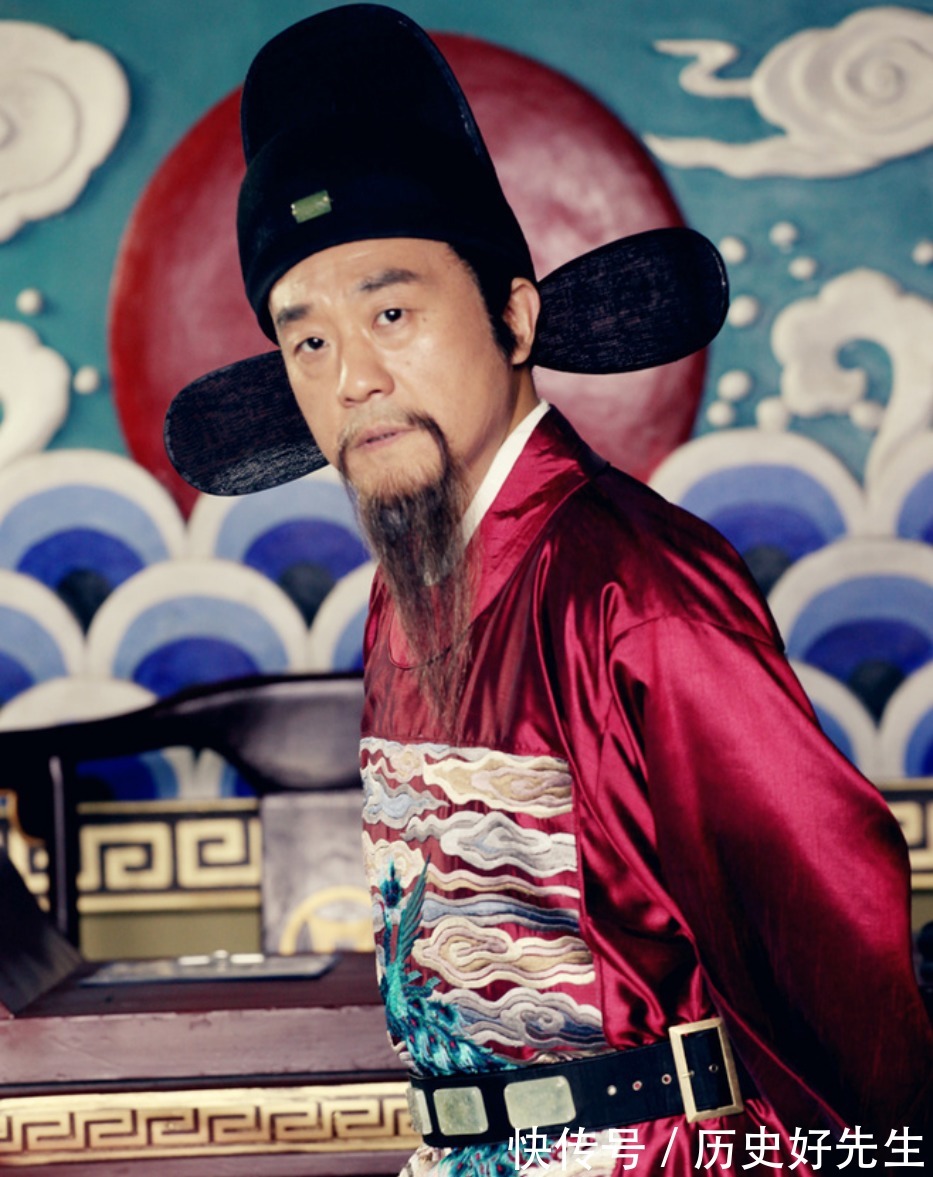 高官厚禄$刘伯温考中进士以后,本该高官厚禄,可是他为什么要四次辞官?