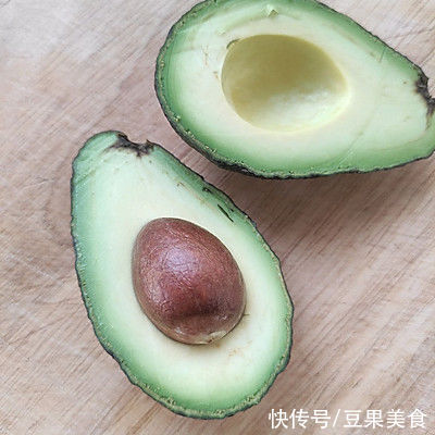 这样做圣诞树面包片，隔壁小孩都馋哭了