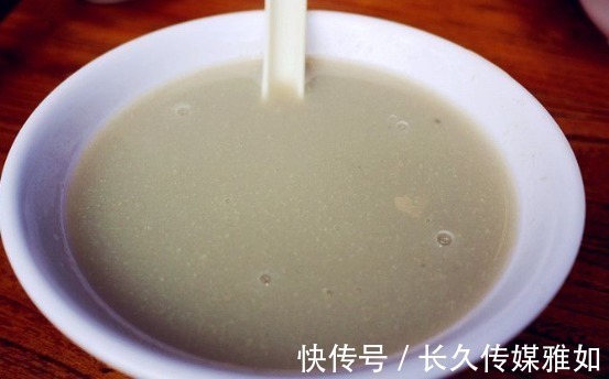 失眠|卵巢的“保护伞”被发现，不是黑豆，女性若爱吃，一天比一天年轻