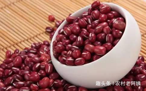 红豆小米粥|红豆和它一起煮,便秘没了,气血足了,雀斑少了,胃也越来越健康