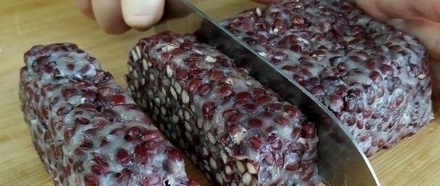 想吃红豆糯米糕不用出去买了，教你简单做法，软糯香甜，越嚼越香