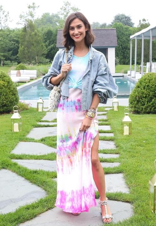 春天告别五彩斑斓的黑，渐变色才是正确打开方式，明媚又甜美