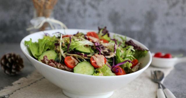 蔬菜沙拉|快速瘦身的减肥餐，一滴油不放，每天晚上吃一盘，轻松告别大肚腩