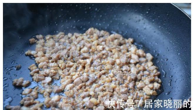香菇韧|自制万能拌饭酱，无添加更健康，做1次能吃1周，拌面拌米饭太香