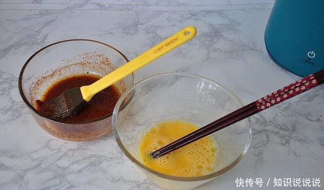  比炸馒头片还好吃的烤馍片，让你足不出户尝到烧烤摊的味道，香