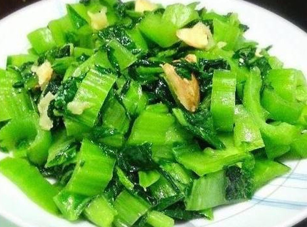 女性冬季多吃“燃脂菜”,每天吃一盘,瘦脸瘦腰,瘦成“小腰精”