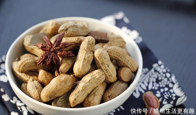 公认的六大健脑食材,价格便宜又好吃,每天吃一点头脑更活络