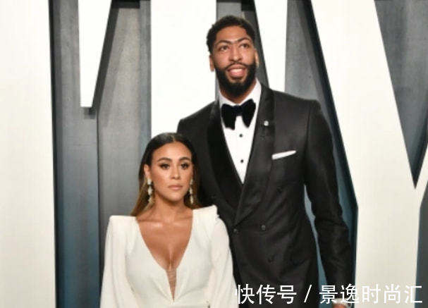 阿黛尔|浓眉为何拒绝超模卡莉的示爱,选择和服务生马兰走在一起?
