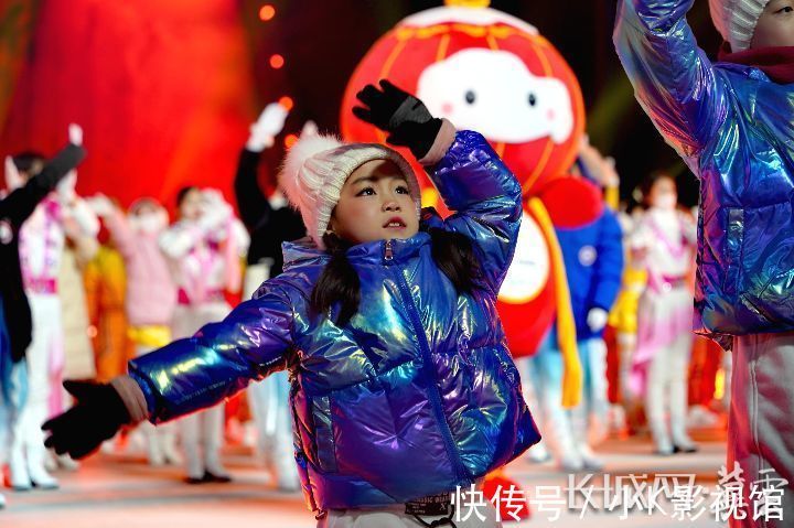 客户端|燃情冰雪 拼出未来丨歌舞飞扬雪吉祥 冰雪盛会彩排忙