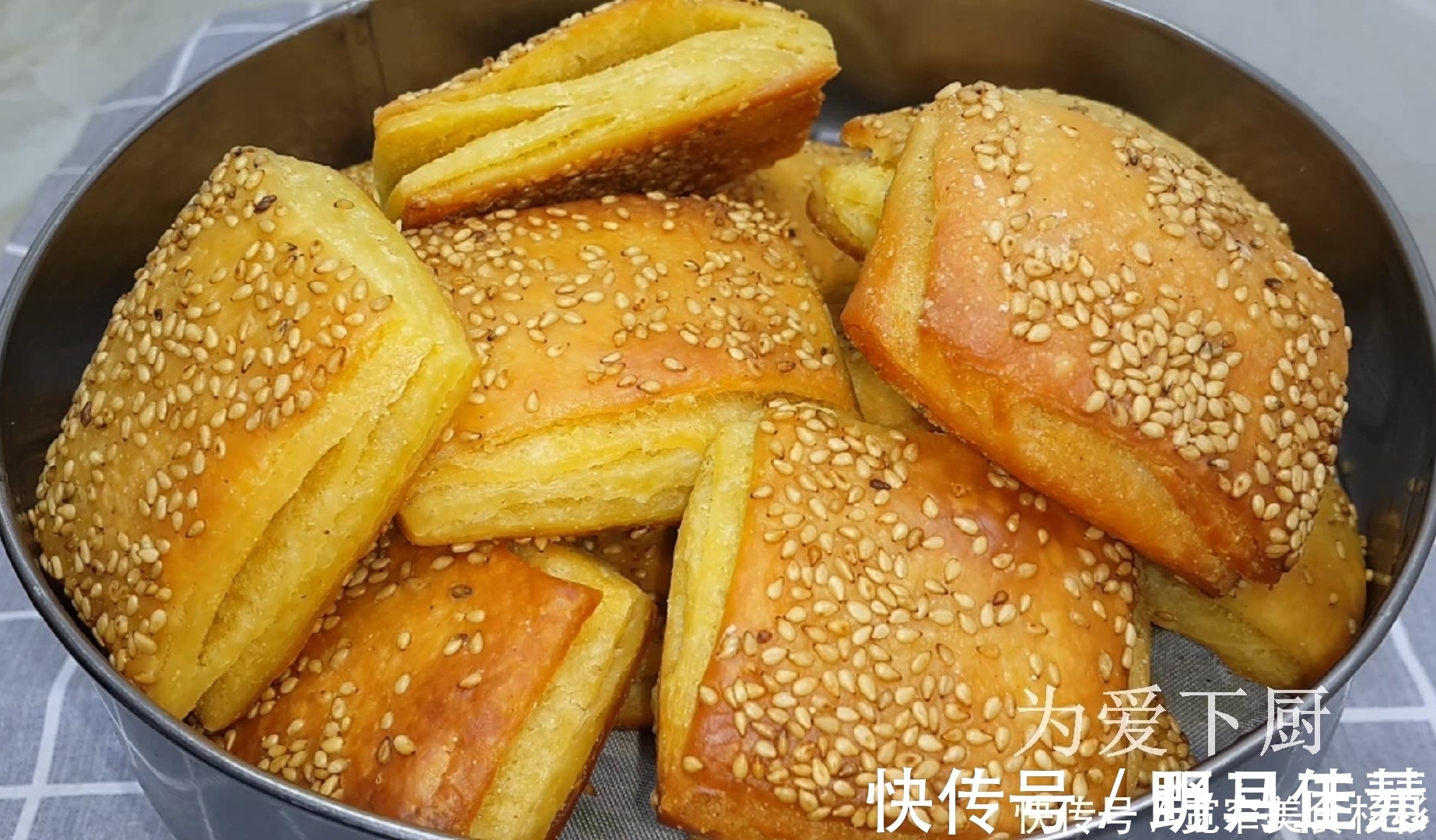 在家面粉别烤面包了，大厨教你几招，比蛋糕烧饼还香，非常的美味