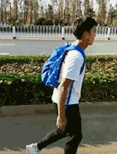 |搞笑GIF:家里养了宠物之后,连健身都没法好好进行了