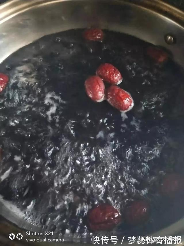 黑水|米下锅后变一锅黑水,难道是假黑米?染色米?