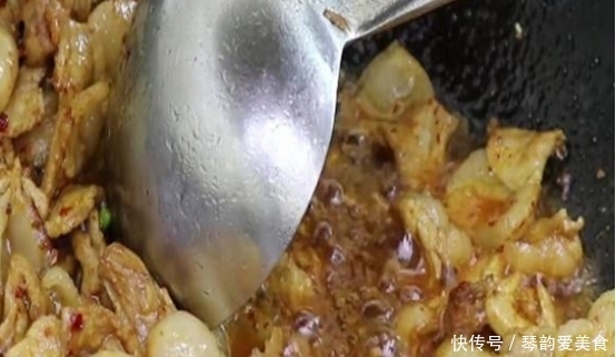 配上|猪肉“这样做”,不肥不腻味道超级好,配上大白米饭我能吃3碗!