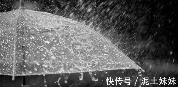 诗词|诗词创作,七言绝句《途中暴雨》,看看还能写出比这更大的雨吗?