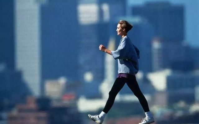 乒乓球|公认4种最健康的运动,每天坚持半小时,还有助于长寿哦