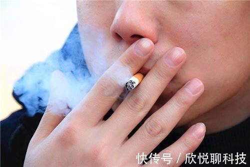 生活环境|吐出白痰、黑痰、黄痰,各反映了什么问题?听听医生怎么讲