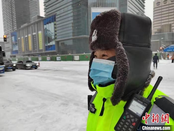 降雪|辽宁省公安机积极应对暴雪强寒潮天气 救助被困群众5700余人