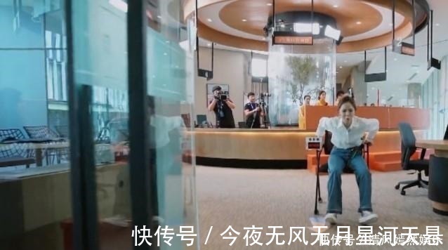 小游戲|157cm的鄧紫棋才是尺子，跟168cm的baby站在一起，誰撒謊了！