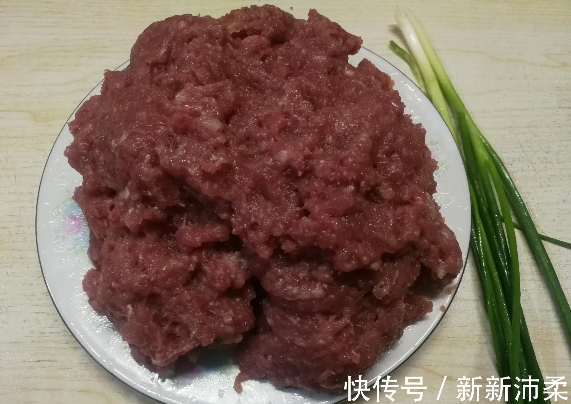 店主教|肉馅饺子做法，10年店主教1个小妙招，学会窍门调馅更简单