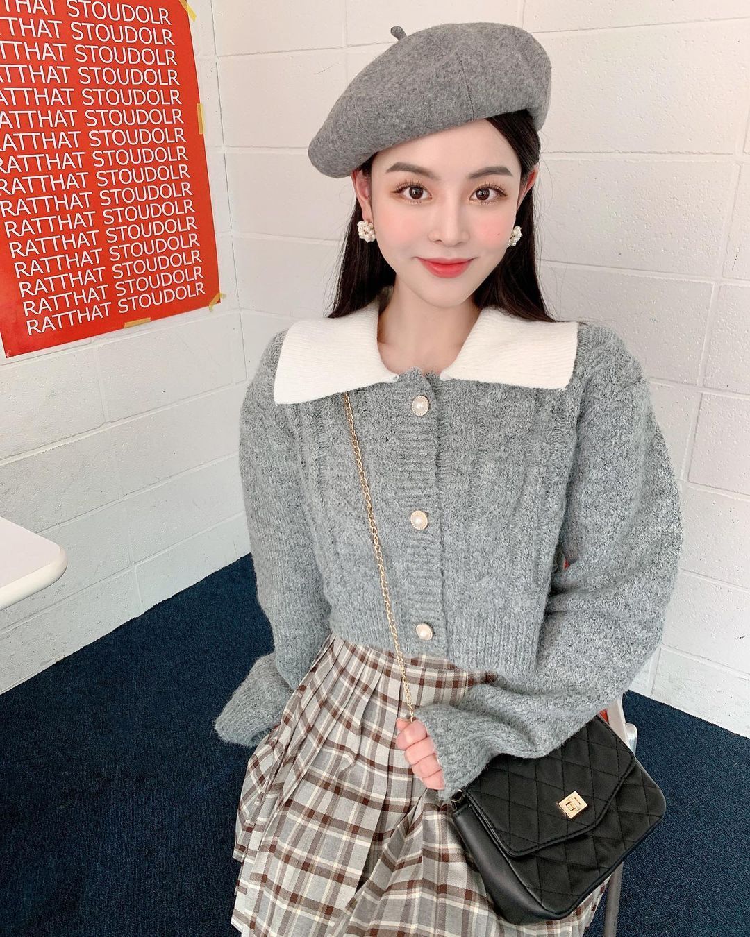 搭配|初秋女孩街拍时尚穿搭, 打扮不老气, 简约大方就很美