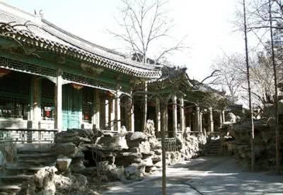 |盗墓枭雄孙殿英为何放过了与清东陵近在咫尺的和珅墓?