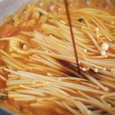 香辣鲜菇蕨根粉｜热气腾腾幸福感