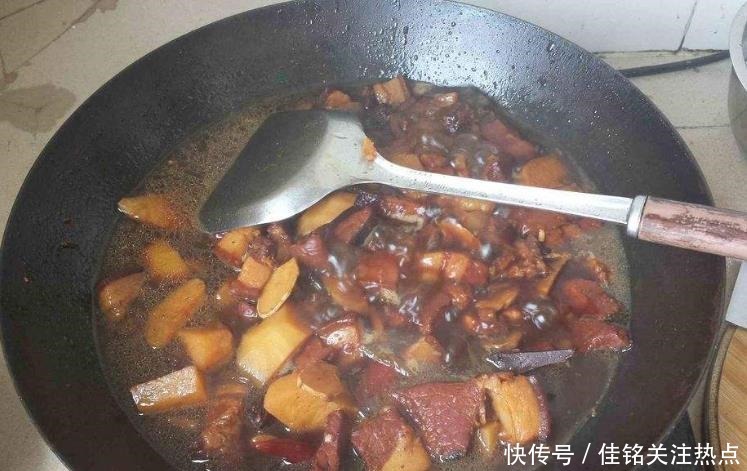 红烧肉|炖红烧肉时,盐和糖应该怎么放火夫顺序搞错了,难怪又腻又柴