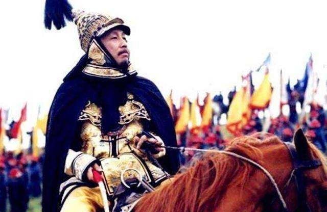 错怪|武将行事嚣张被误认为造反，殿堂上脱下衣服，皇帝：朕错怪你了