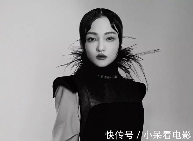 童颜|张韶涵肖战也太默契了!37岁的她少女颜漫画腿不输90后小花······