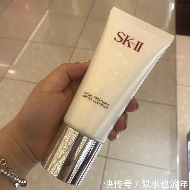 油皮|可以补水提亮肤色的洗面奶推荐:这些洗面奶,还你水润透白美肌