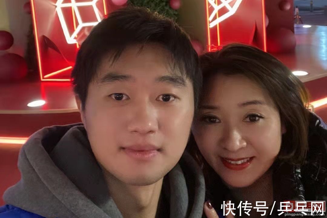 陈清晨|2022元旦世界乒乓人的不同过法，陪妈妈有孝心，上电视有排面