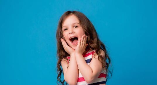 父母|有远见的父母,会在孩子十岁前逼他做3件事,这会让孩子受益一生