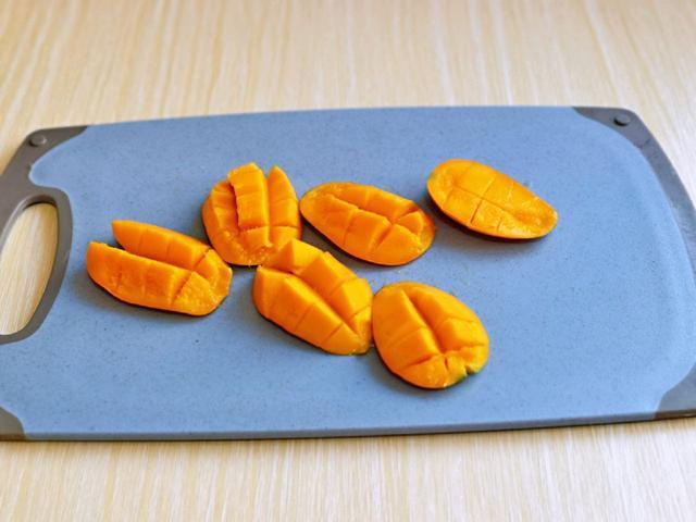 家庭版香芒西米露,比甜品店好吃,清暑气解燥热,我家每周必做