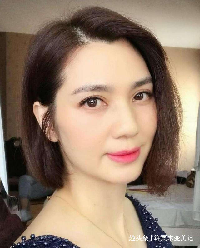 丸子头 50岁女人别再留齐刘海了,今年流行5种“发型”,显脸小不挑人