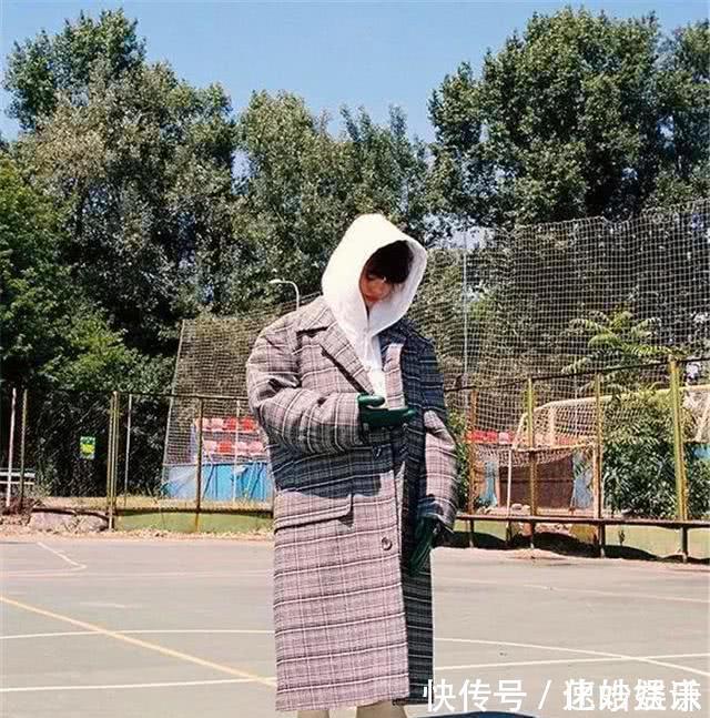 高级脸未必精致，9岁乌克兰女孩长着塌鼻子，却成为了超级模特