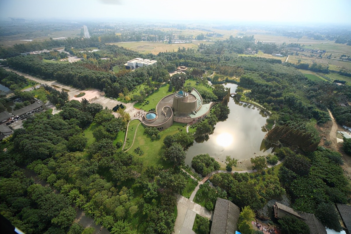 古城墙&三星堆遗址,发现谜样的城墙,专家经过研究,发现它有神秘的用途