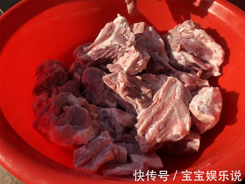 排骨|煮排骨大骨头时,记住“3用2不放”,肉香腥味小,汤白味道鲜