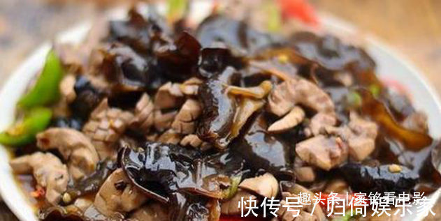 凉粉块|美食推荐米饭炒凉粉，虾仁炒西兰花，木耳炒腰花，腌黄瓜的做法