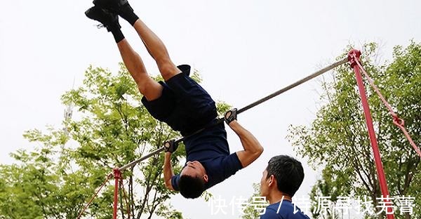 屈臂|单杠二卷身上练技巧!