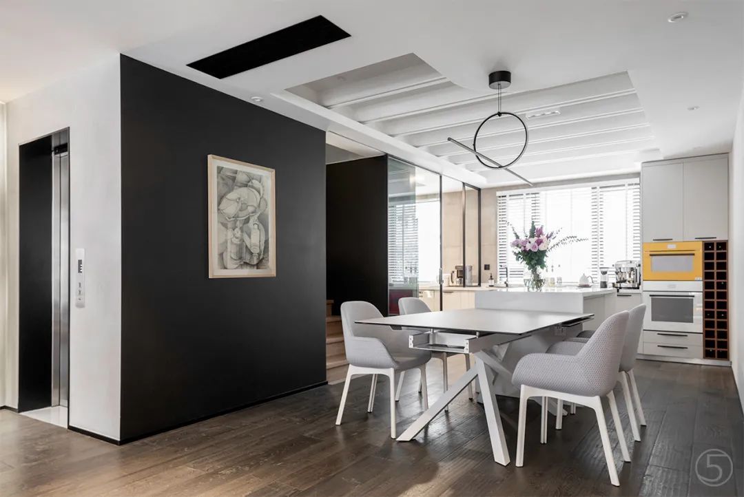 朴素|280㎡现代简约,简单朴素的空间,精致文艺的装饰,满屋轻松惬意