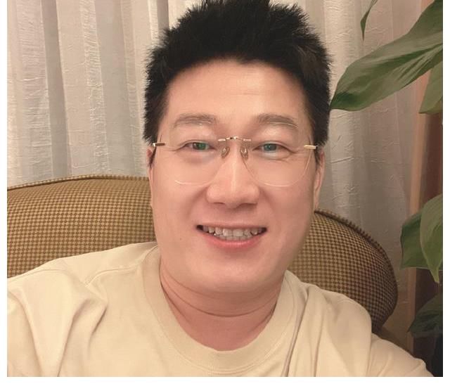 团综|张鹤伦发文称团综录制结束,不再为创作相声发愁,网友:是冠军吗