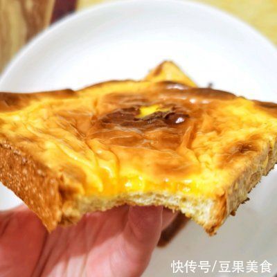  好吃|岩烧乳酪片这么好吃，大饭店的经常这么做，