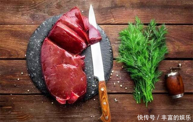  痛风|73岁老人家里3代人痛风，都是这样好的，2个月尿酸降下来