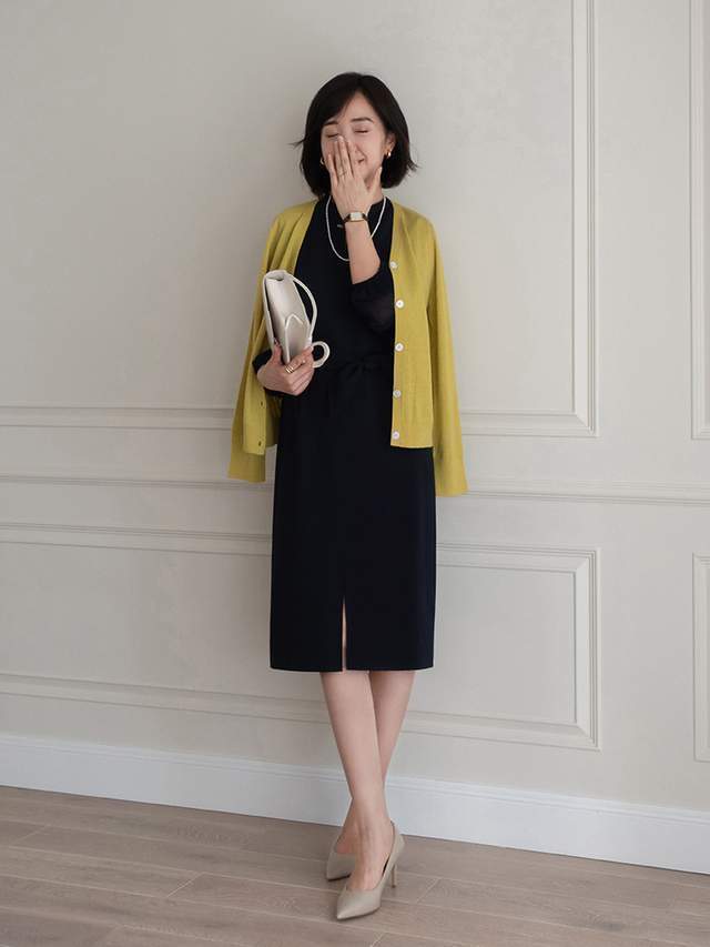 搭配|秋季来临,针织吊带裙搭配针织阔腿裤,碰撞出的