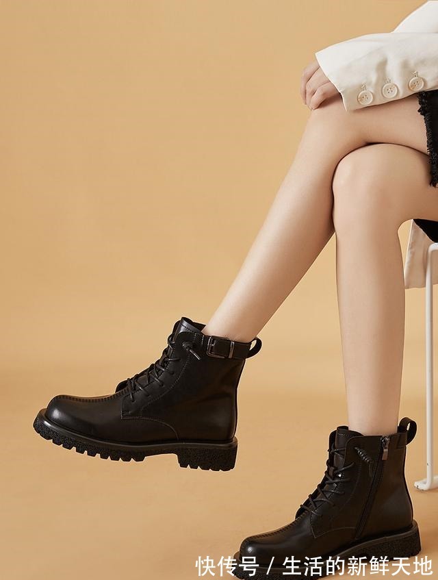 老爹 有品位的女人,穿牛仔裤尽量别配高跟鞋,其实这“4双”更减龄!