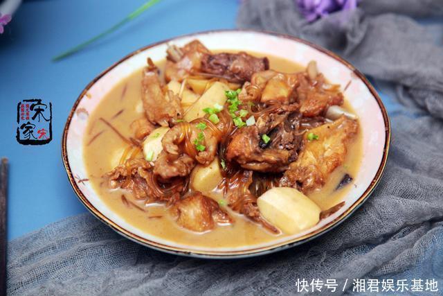 芋头|夏天,女人要多吃这碱性食物,4元一斤,价格便宜还对头发好