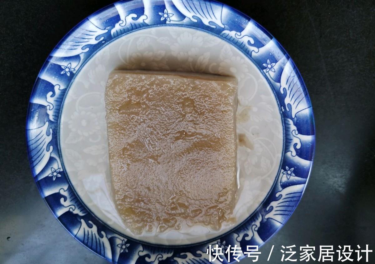 魔芋豆腐|它是“肠道清洁工”，营养很高适合夏季食用，3块钱能做1大盘