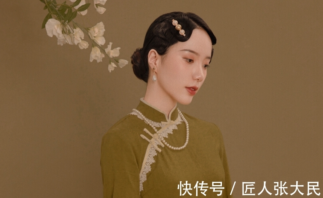 双飞蝶@词:菊韵可随秋事老?西风漫卷,苍茫星月,永夜潇潇